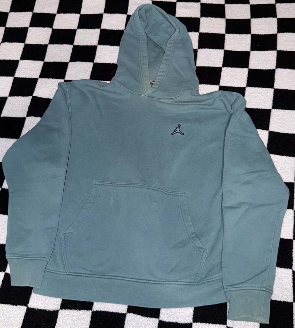 Jordan Essentials Fleece Pullover Hoodie in Rift Blue